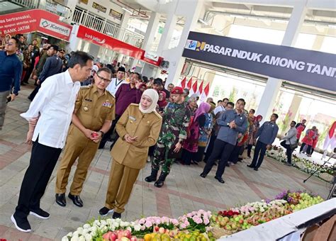 Resmikan Pasar Induk Among Tani Kota Batu Jokowi Ini Pasar Terbesar