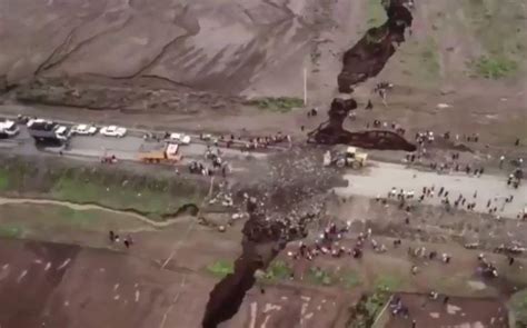 Incredible Drone Footage Shows Huge Miles Long Crack In Kenya Which