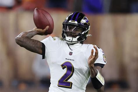 Ravens injury updates 12/21: Tyler Huntley dealing with throwing ...