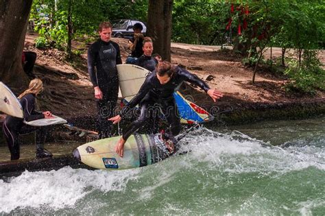 Munich Germany Jun Surfer In The City River Called Eisbach