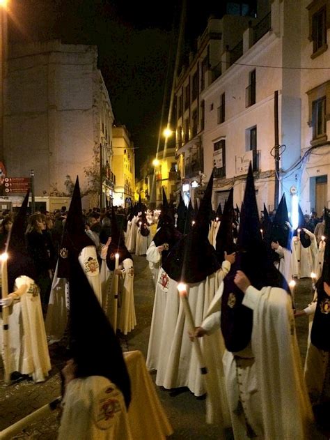 Gregg Barker Buzz: Holy Week Sevilla 2024