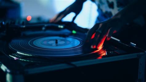 Dj Vinyl Music Mix 4k - Vinyl Wallpaper Dj - 3840x2160 Wallpaper ...