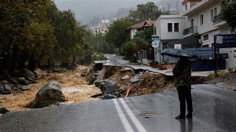 Unwetter Griechenland schickt Militär in Überschwemmungsgebiete ZEIT