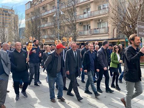 Nis protesta e PSD së kundër Asociacionit GazetaBlic