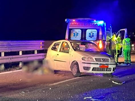 Incidente Mortale Nei Pressi Dello Svincolo Di Campobello Morta Una