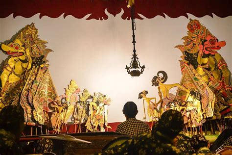 Sejarah Wayang Kulit Sebuah Kesenian Luhur Di Indonesia