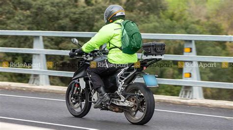 Bộ đôi naked bike KTM 125 Duke và KTM 250 Duke 2021 sẽ có ngoại hình hoàn toàn mới