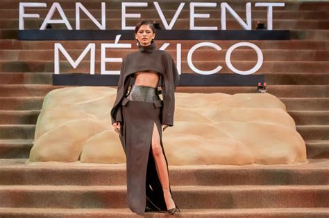 Dune Part Two Premiere Braless Fashion Florence Pugh Zendaya Hot Celebs Home