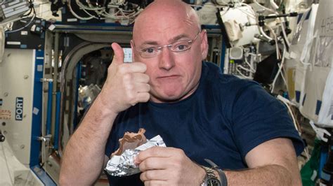 Here S What Happens To You When You Eat In Space