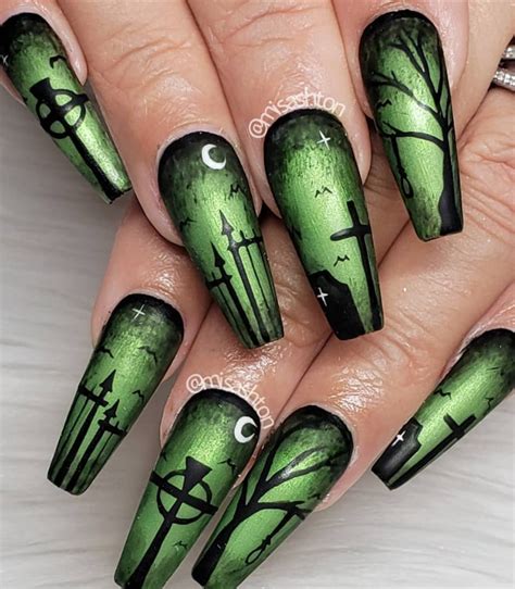 Creepy Halloween Nails Design Ideas For The Scary Halloween Day