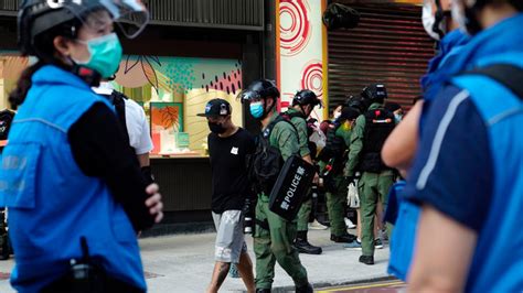 Hong Kong Police Arrest 90 At Protests Over Election Delay Keye