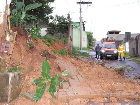 G Chuva Causa Estragos Em Diamantina Na Regi O Central De Minas