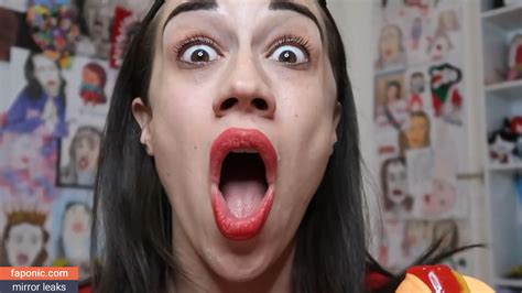 Colleen Ballinger Aka Miranda Sings Nude Leaks Photo 4 Faponic