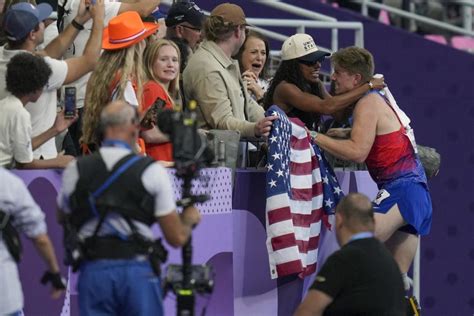 Hunter Woodhall Dedicates Paralympic Gold Win To His Uncle Celebrates