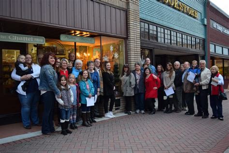 Toccoa Unveils New Historic Plaque Downtown - WNEG