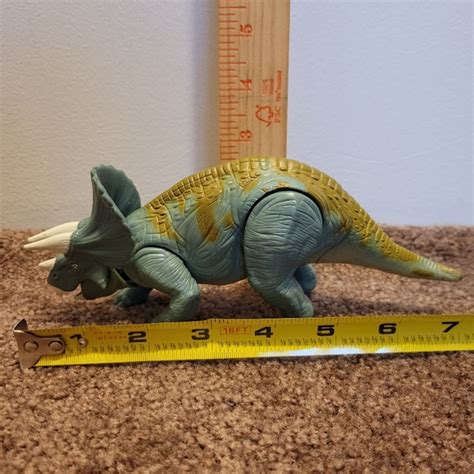 Kenner Toys Jurassic Park Dinosaurs Triceratops Trike 997 Kenner