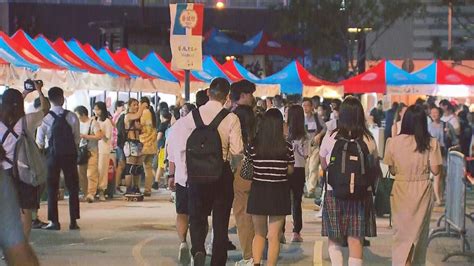 【香港夜繽紛】灣仔海濱墟市舉行 有檔主稱人流較最初預計多 無綫新聞tvb News