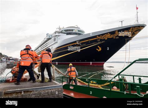 Cobh Cork Ireland Th September Quayside Workers About To