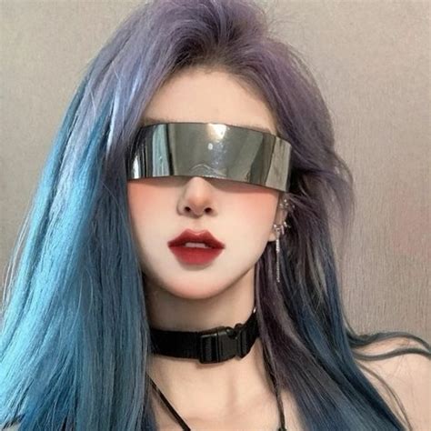 Stream Nguyễn Trung Kiên Listen to Related tracks HOT TIKTOK Những