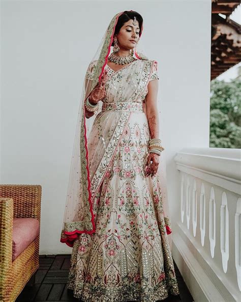 Trending Wedding Outfits With Belts For 2021 Brides To Be