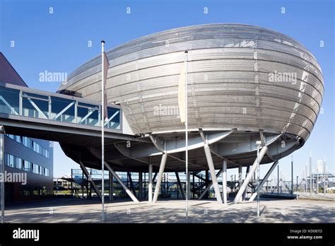 Expo 2000 hannover hi-res stock photography and images - Alamy