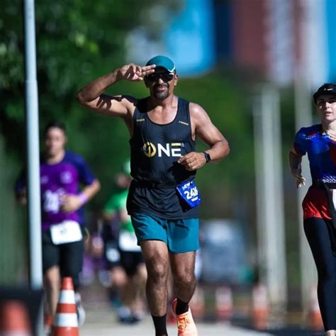 Ultramaratonista De Toledo Corre Por Horas Na Esteira Em Apoio As