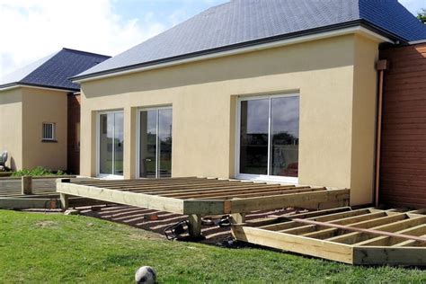 Cr Ation D Une Terrasse Bois Sur Lev E Avec Garde Terrasse En Bois