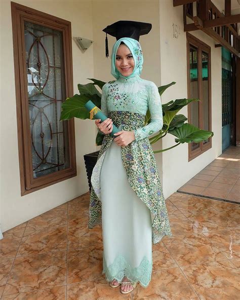 Kebaya Inspiration For Your Graduation Keykodarya Pakaian Wanita