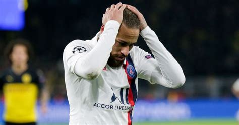 Neymar Unhappy With Psg Treatment As Man Utd Transfer Avenues Open Up