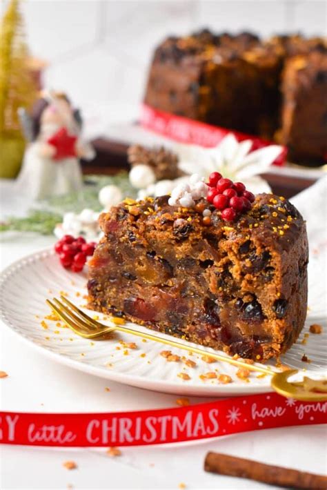 Vegan Christmas Cake - The Conscious Plant Kitchen