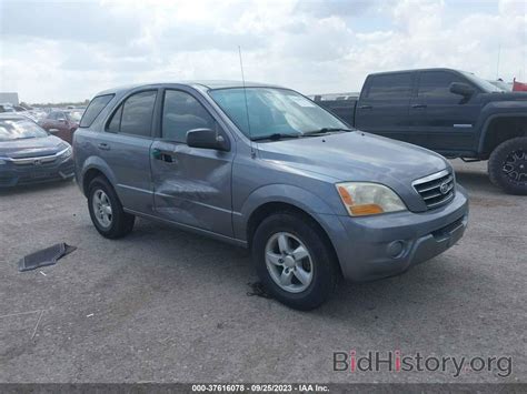 Report KNDJD735385813694 KIA SORENTO 2008 Gray Gasoline Price And