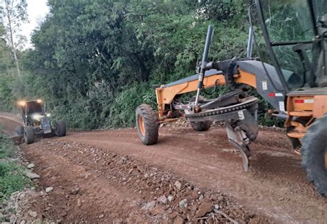 Not Cia Secretaria De Obras Realiza Melhorias Em Estradas Do