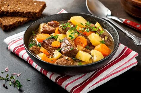 Dinty Moore Beef Stew Recipe - FoodieJunk