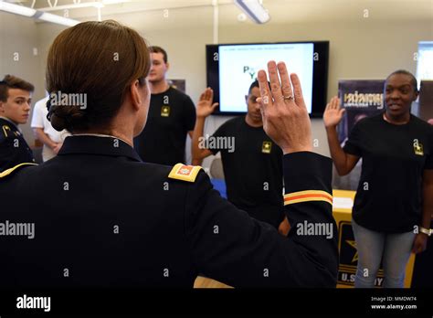 Baltimore Recruiting Battalion Hi Res Stock Photography And Images Alamy