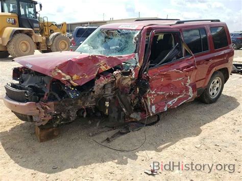Report 1c4njpba5gd526693 Jeep Patriot 2016 Red Gas Price And Damage