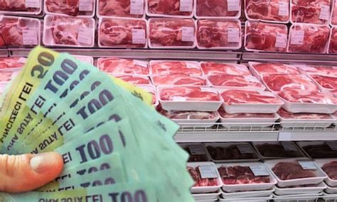 Masa de Crăciun a românilor cu carne de porc din import Informatia