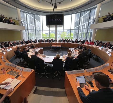 Deutscher Bundestag Bilddatenbank Paul L Be Haus Sitzungssaal