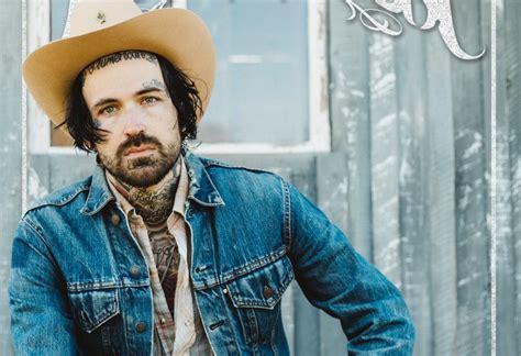 Yelawolf De Plus En Plus énervé Avant La Sortie De Trial By Fire