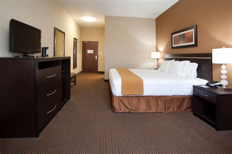 Holiday Inn Express Hotel & Suites Lamar, Lamar, CO, United States ...