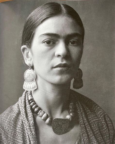 Museo Frida Kahlo on Twitter FridaKahlo en 1930 con sólo