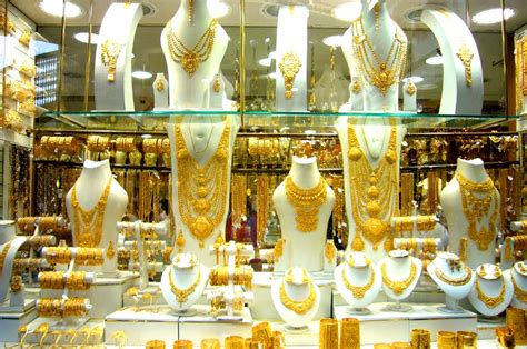 A Smart Shopping Tip: Dubai's Gold Souk