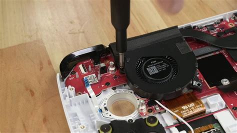 Mega Chollazos Hasta Un Ni O Podr A Reparar La Nueva Consola Asus