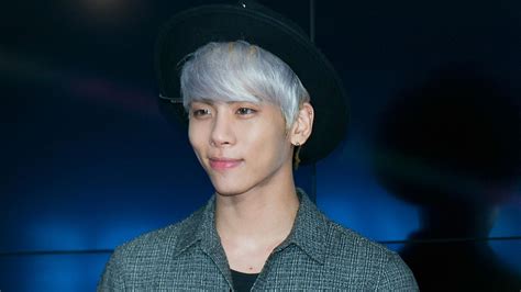 Kim Jong-hyun, Lead Singer of SHINee, Dies at 27 | Vogue