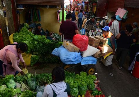 Hace 50 Años El Mercado La Pampa Fue Un Pantano Los Tiempos