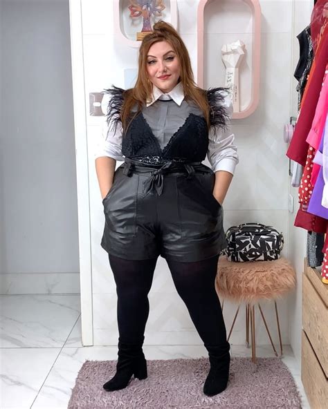 Como Variar A Camisa Branca Plus Size Jeitos De Usar Looks Plus