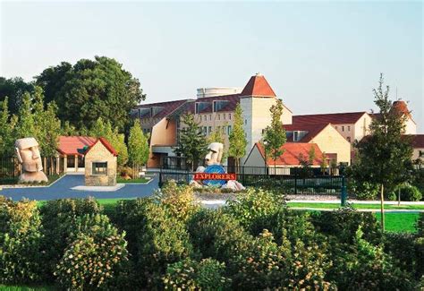 Hotel Explorers Marne la Vallee in Disneyland Paris, Ile de France | loveholidays