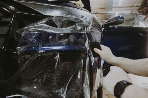 Защита кузова автомобиля пленкой – Как спасти ЛКП от сколов, царапин и ...