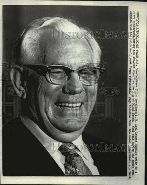 1971 Press Photo Iw Abel President Of Steelworkers Union In Miami B