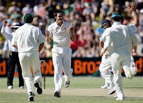 Mitchell Johnson Trapped Irfan Pathan Leg Before For A Duck