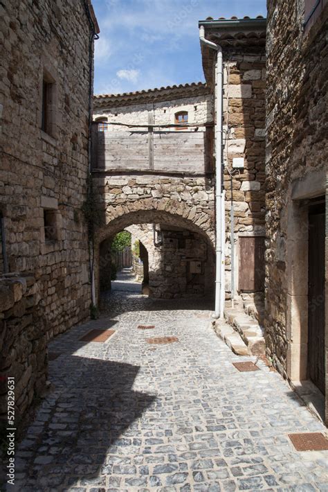 Ruelle De Naves Village De Caract Re Pr S Des Vans Dans Le Sud De L